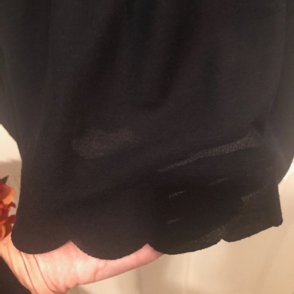 Black Top Shop Scalloped Top - NWOT Sz. 4 - Picture 6 of 7